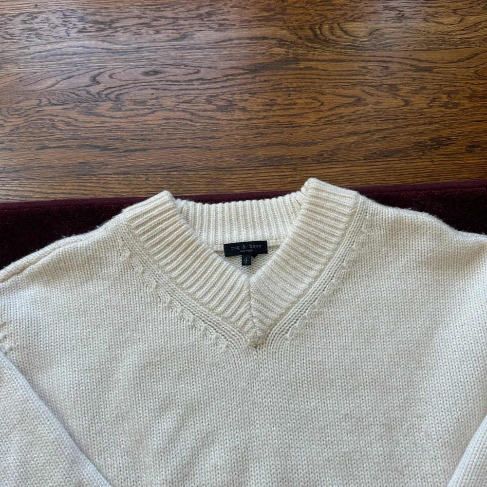 FINAL SALE! Rag & Bone Cream V-Neck Oversized Sweater - Picture 2 of 3